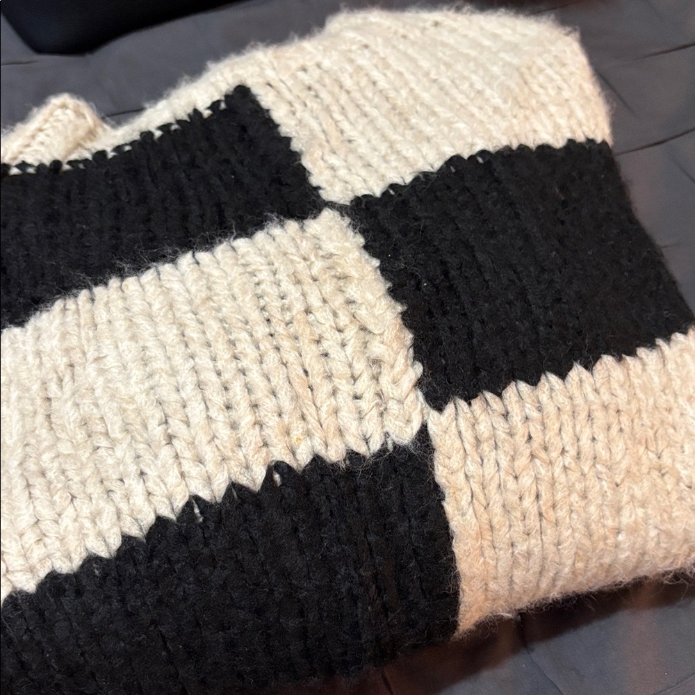 Black and Cream Checkered Women's Sweater - Picture 7 of 7